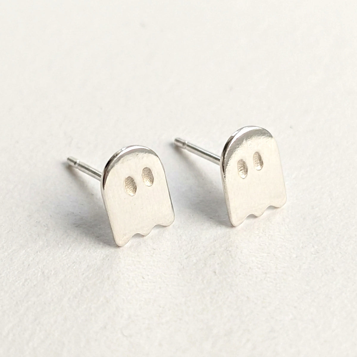 'Casper' Ghost Tiny Silver Stud